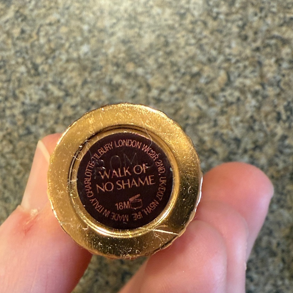 Charlotte Tilbury Gold Lipstick and Deep Red Liner - Picture 2 of 3